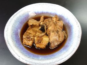 クリックで拡大表示 ウチワザメの煮つけ