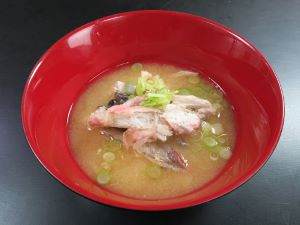 クリックで拡大表示 ヒゲダラのみそ汁