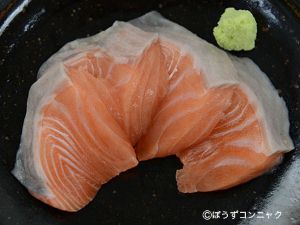 クリックで拡大表示 サケ 鮭児の刺身