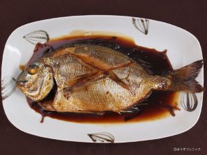 クリックで拡大表示 ヘダイの煮つけ