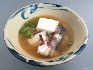クリックで拡大表示 ゴマヒレキントキのみそ汁