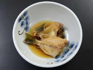 クリックで拡大表示 シマハギの煮つけ