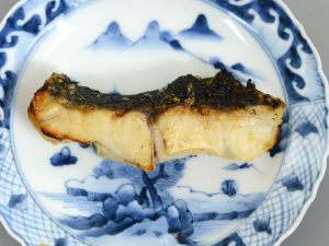 クリックで拡大表示 メジナの塩焼き