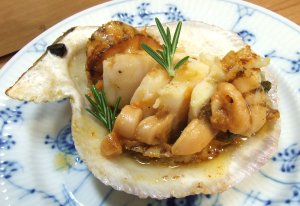 エゾキンチャクガイのバター焼き