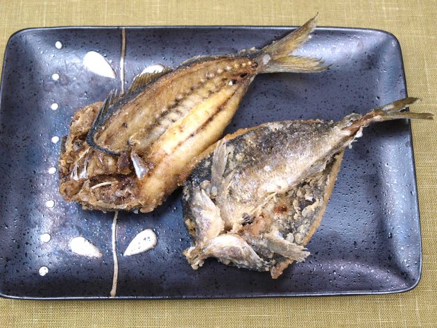 タカベの唐揚げ