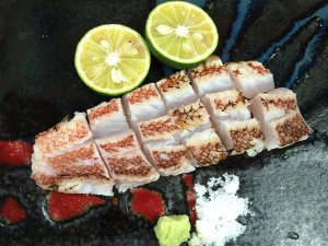 コブダイの焼霜造り