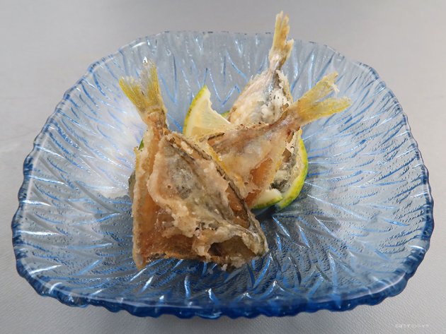 ヒイラギの唐揚げ