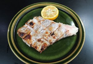 ウマヅラアジの塩焼き