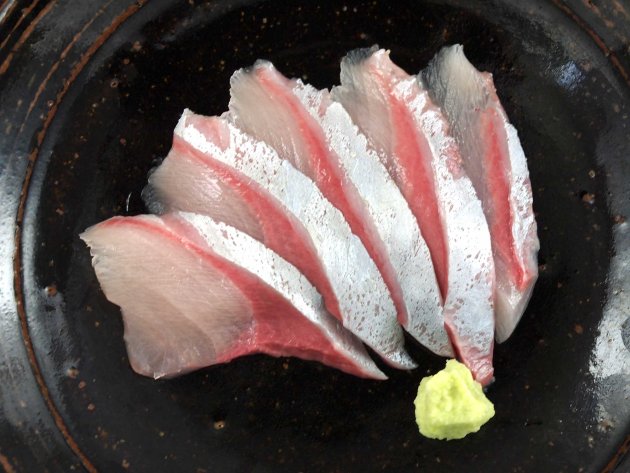 つばすの刺身