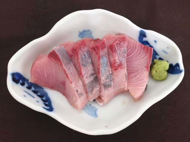 まるごの刺身