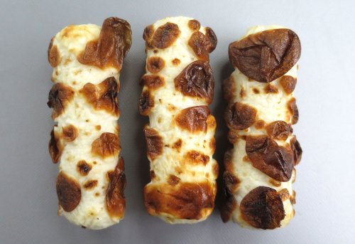 アブラツノザメ入り牡丹焼竹輪