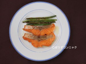 ヤシオマス（ニジマス）のムニエル