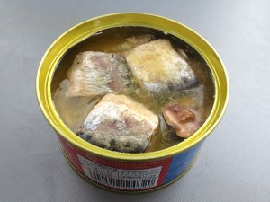 鰯の缶詰
