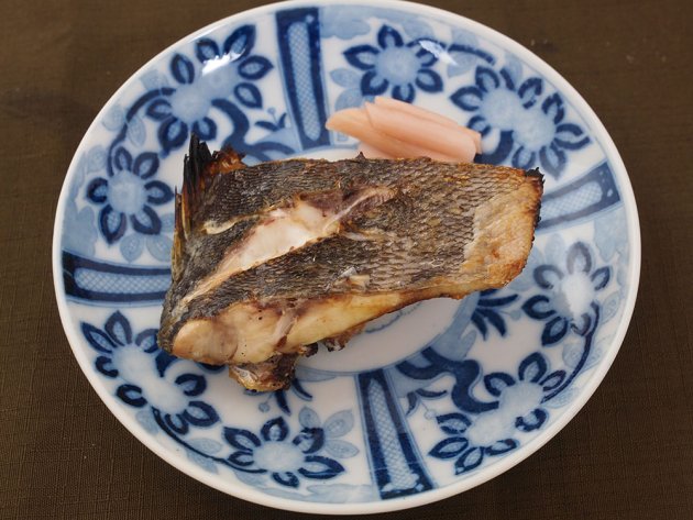 イサキの塩焼き