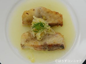シロチョウザメのムニエル