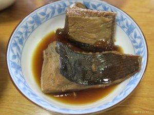 アカエイの煮つけ