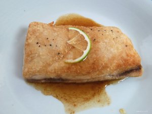 シロカジキのムニエル
