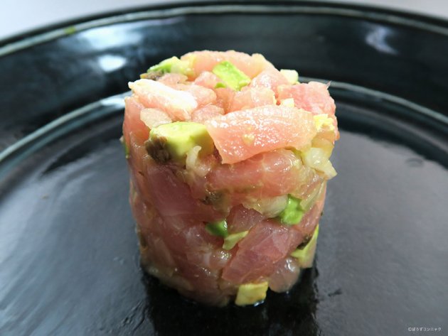 シロカジキとアボカドのタルタル風