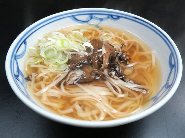 トンビマイタケの稲庭うどん