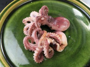 イイダコモドキの塩ゆで