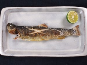 イワナの塩焼き