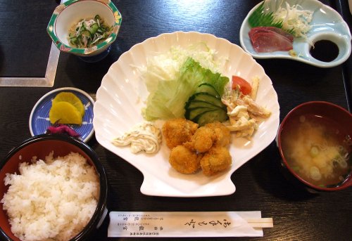 隠岐西ノ島のヒオウギ定食