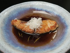 ツムブリのステーキ