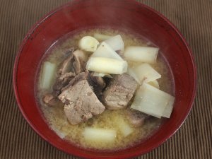 メバチのみそ汁