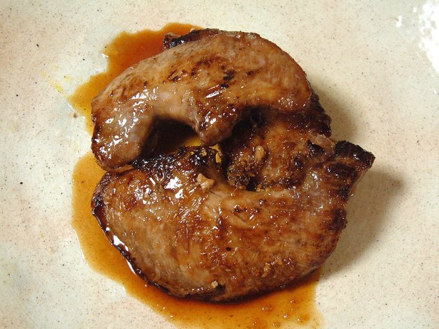 メバチのほおのステーキ