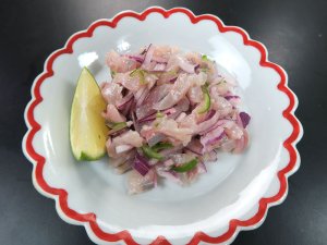 カイワリのセビチェ
