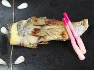 カイワリの塩焼き