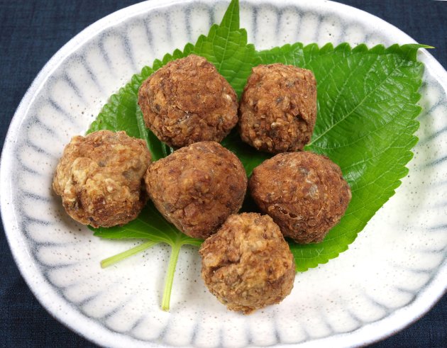 カタクチイワシのだんご揚げ