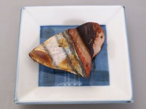 カツオの腹身のしょうゆ焼き