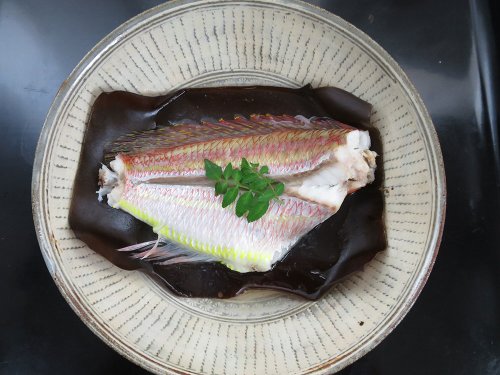 ソコイトヨリの酒蒸し