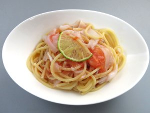 ジンドウイカとトマトのスパゲッティ