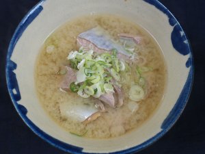 アカマンボウのみそ汁