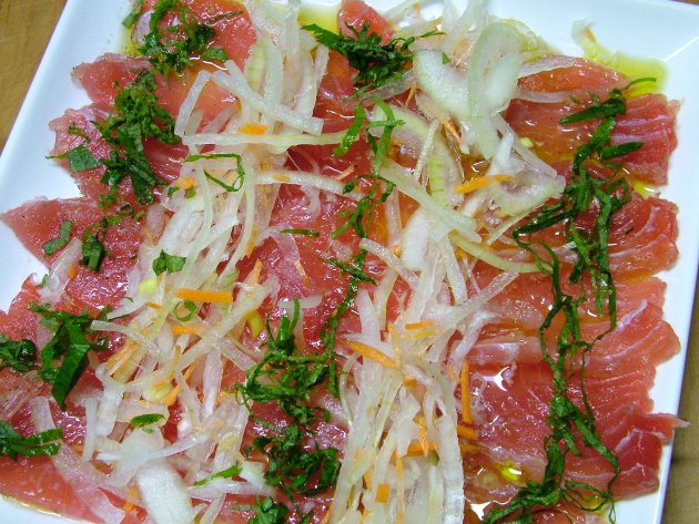 キハダマグロのカルパッチョ
