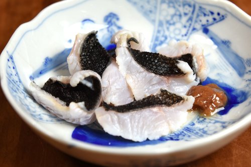 オナガグレの湯引き