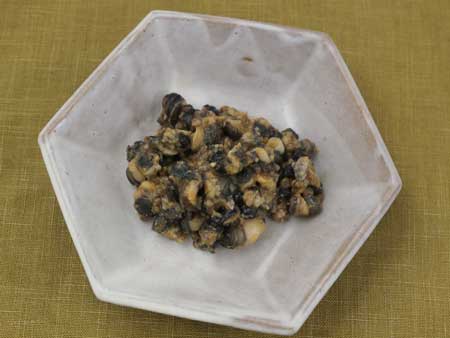 マルタニシの醤油味の山椒いり煮
