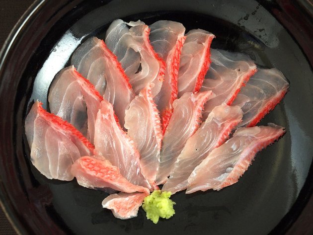 キンメダイの皮つき刺身