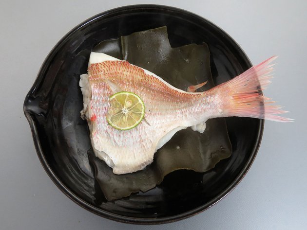 キビレアカレンコの酒蒸し