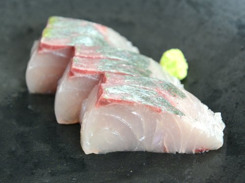 天然シマアジの刺身