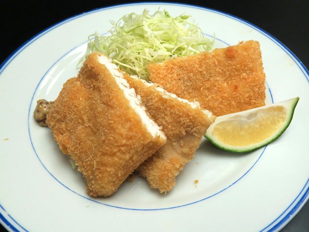 ヒレジロマンザイウオのフライ
