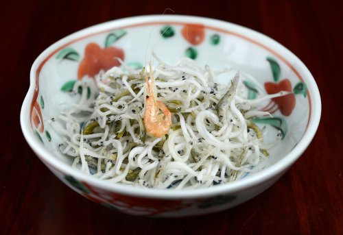 シラウオの煮干し