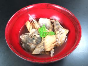 クリックで拡大表示 クロホシマンジュウダイの煮つけ