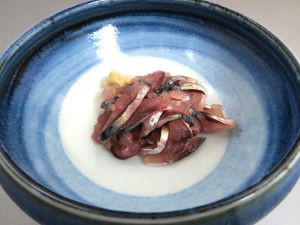 クリックで拡大表示 カタボシイワシの背ごし