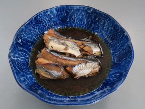 クリックで拡大表示 アヤトビウオの煮つけ