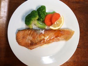 クリックで拡大表示 サーモンムニエル