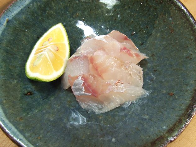 カナドの刺身