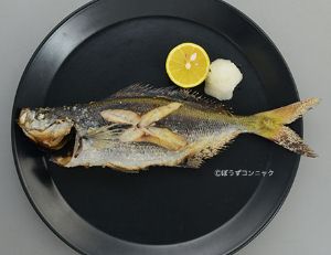 クリックで拡大表示 タカベの煮つけ